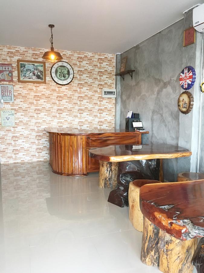 You In House Urt Surathani Airport Surat Thani Exterior photo