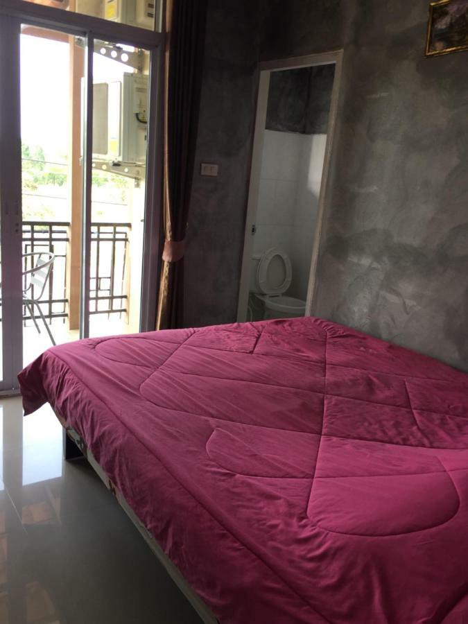 You In House Urt Surathani Airport Surat Thani Exterior photo