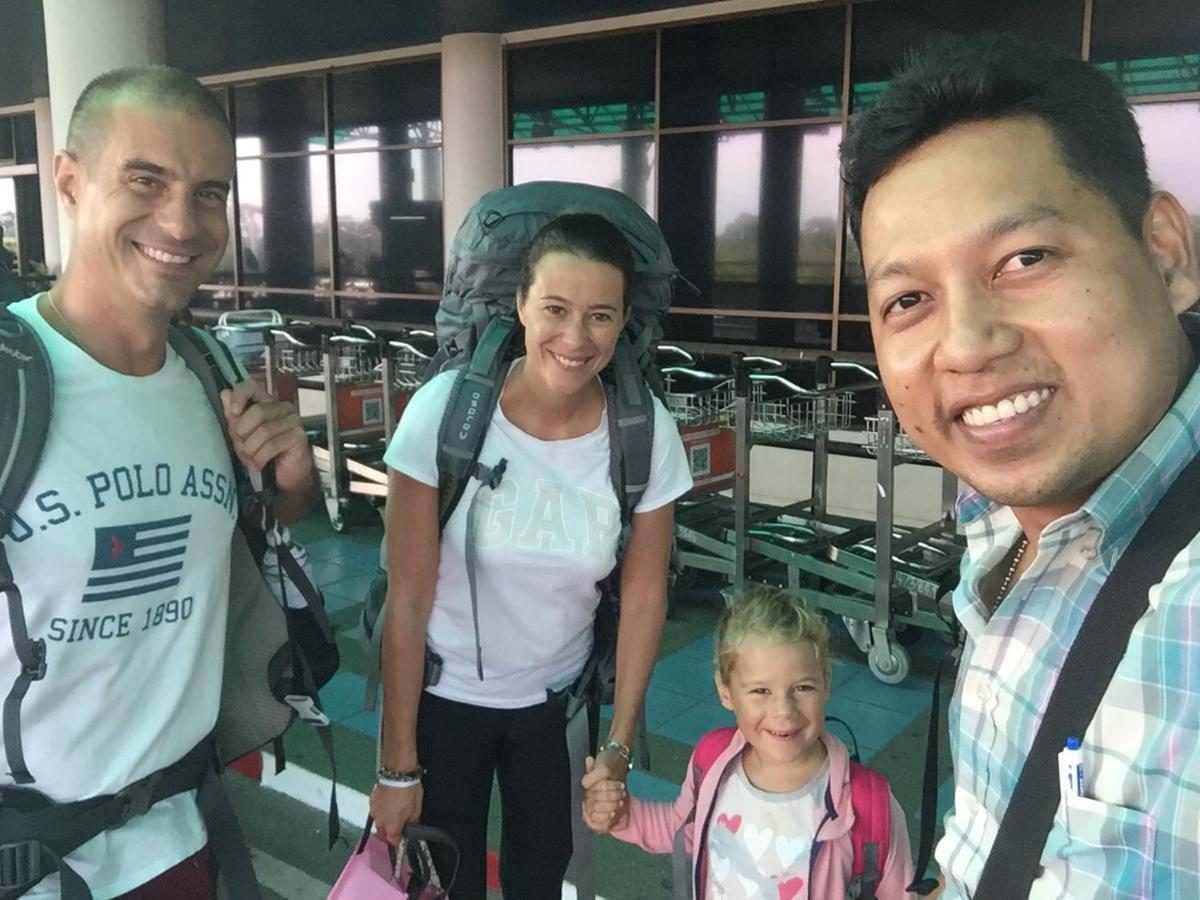 You In House Urt Surathani Airport Surat Thani Exterior photo
